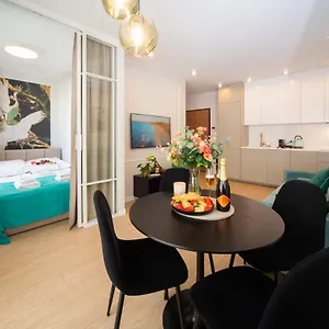 Apartament Maya's Flats & 58 - Szafarnia, Gdańsk
